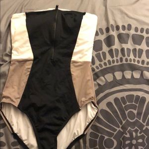 Colorblock bathing suit